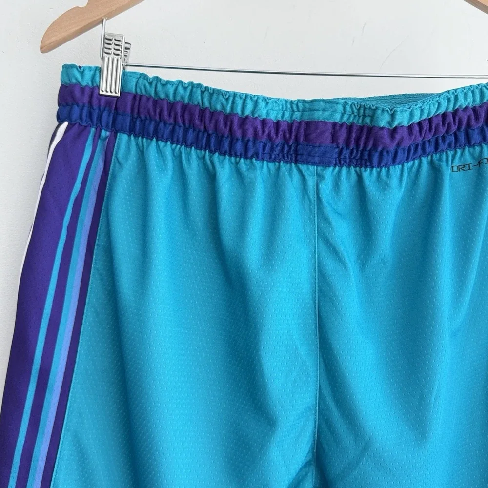 Jordan Charlotte Hornets Game Shorts 38 Large NBS Swingman Teal Hardwood Classic
